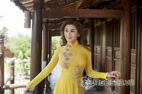 lam-chi-khanh-dien-ao-dai-13resize-ngoisao.vn.stamp2.JPG